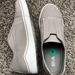 MIA taupe casual shoes